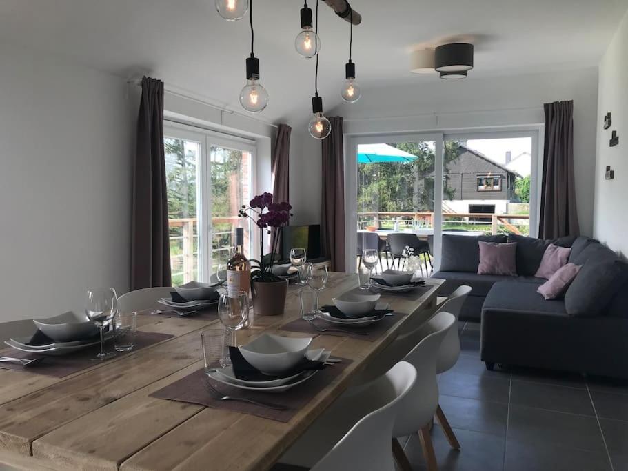 Huis Met Zonneterras, Tuin En Panoramisch Uitzicht Wellin Eksteriør bilde